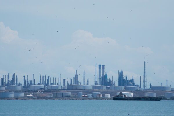 Reuters: Exportaciones de petróleo de Venezuela superan 1 millón de barriles por día por primera vez desde 2020