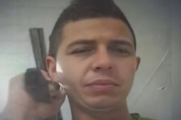EE UU extraditó a Chile a cinco venezolanos, uno de ellos vinculado al asesinato de exmilitar exiliado Ronald Ojeda